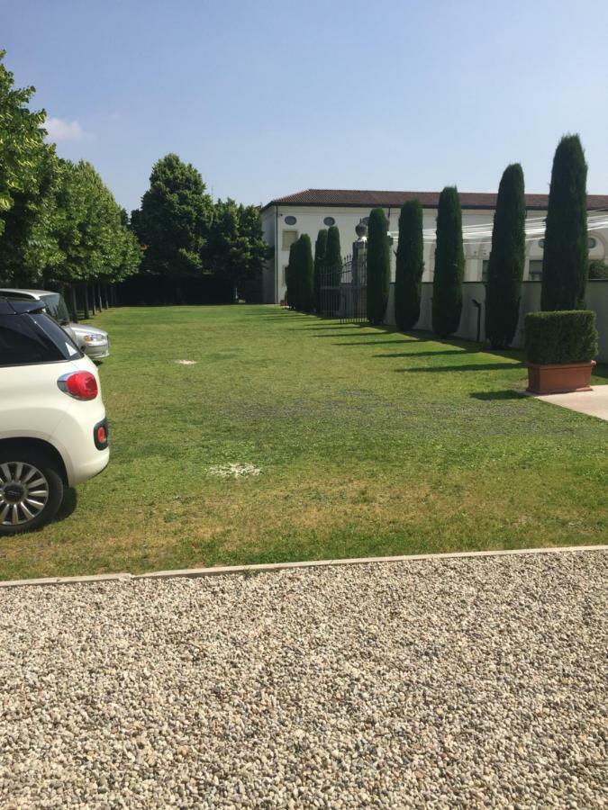 Villa Vecelli Cavriani Mozzecane Zewnętrze zdjęcie
